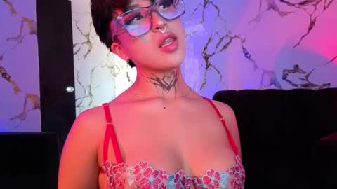 Snapshot of rebeka_baker chatting on 01-17-26, 01:49 REBEKA online show from 01-17-26, 01:49