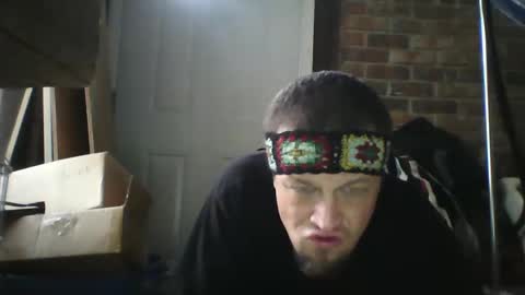 Snapshot of recka810 chatting on 02-16-25, 02:10 recka810 online show from 02-16-25, 02:10