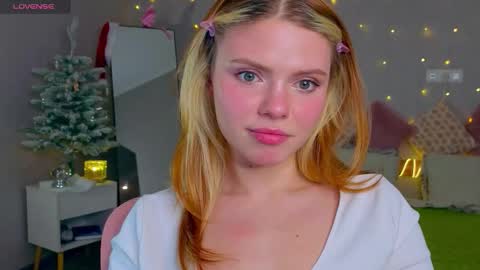 Snapshot of red__candy chatting on 01-10-26, 03:03 red__candy online show from 01-10-26, 03:03