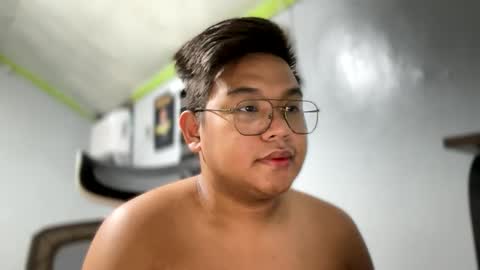 Snapshot of red_iibraxx chatting on 02-24-25, 09:21 Red Libra online show from 02-24-25, 09:21