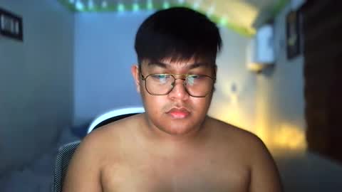 Snapshot of red_iibraxx chatting on 11-16-25, 02:44 Red Libra online show from 11-16-25, 02:44