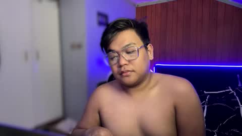 Snapshot of red_iibraxx chatting on 03-12-26, 12:11 Red Libra online show from 03-12-26, 12:11