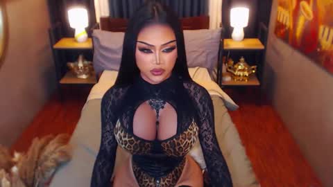 Snapshot of red_ivyy chatting on 12-14-25, 11:37 AsianRedivy online show from 12-14-25, 11:37