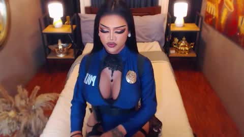 Snapshot of red_ivyy chatting on 12-22-25, 08:17 AsianRedivy online show from 12-22-25, 08:17