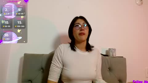 Snapshot of red_moonn chatting on 12-19-24, 02:35 IG OF red moonn online show from 12-19-24, 02:35