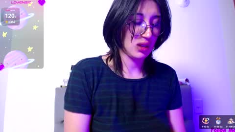 Snapshot of red_moonn chatting on 02-11-25, 04:24 IG OF red moonn online show from 02-11-25, 04:24