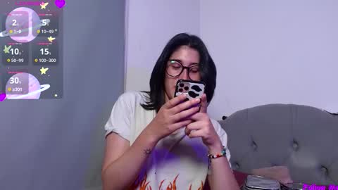 Snapshot of red_moonn chatting on 10-03-25, 03:14 IG OF red moonn online show from 10-03-25, 03:14