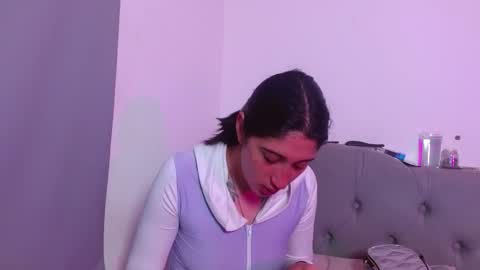 Snapshot of red_moonn chatting on 10-12-25, 03:49 IG OF red moonn online show from 10-12-25, 03:49