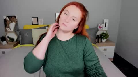 Snapshot of red_naughtyfox chatting on 03-13-26, 04:57 Lessy Fox online show from 03-13-26, 04:57