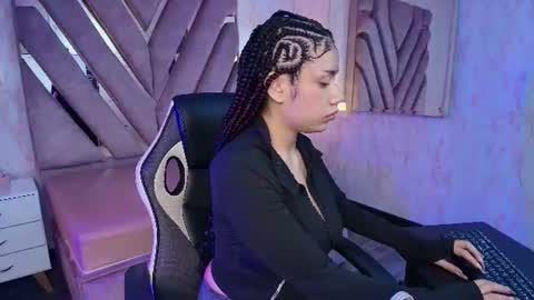 red_pandaa online show from 07-10-26, 05:12