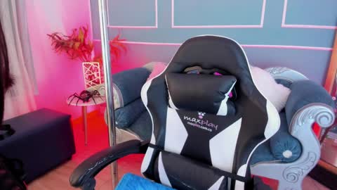     online show from 04-09-26, 11:26