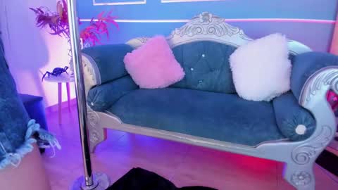     online show from 04-24-26, 11:12