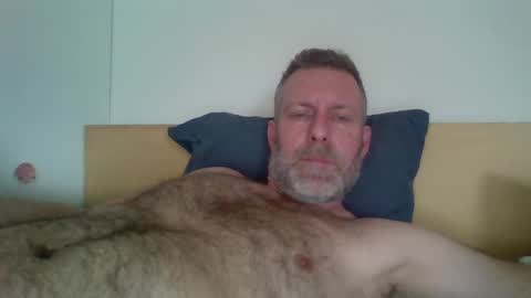 Red online show from 02-18-25, 01:00