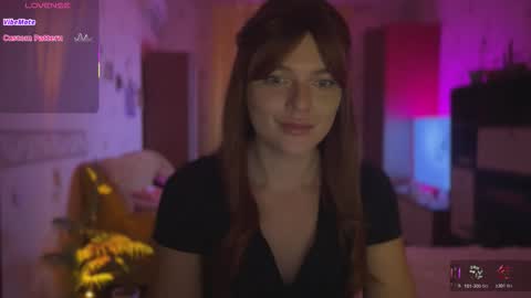 redaplle2 online show from 11-18-25, 02:32