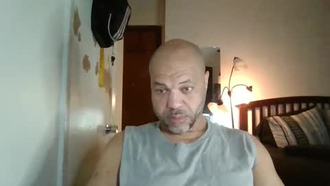 Snapshot of redbone441 chatting on 01-11-26, 09:58 Redbone online show from 01-11-26, 09:58