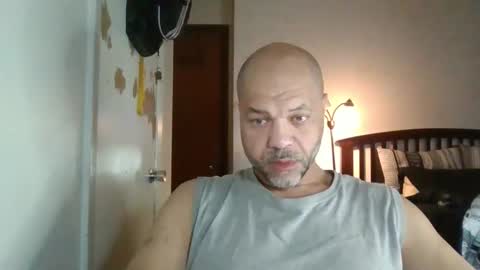 Snapshot of redbone441 chatting on 01-16-26, 07:12 Redbone online show from 01-16-26, 07:12