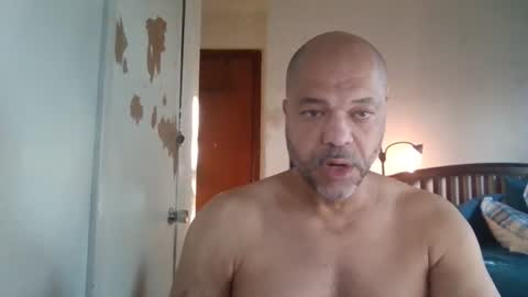 Snapshot of redbone441 chatting on 02-23-26, 01:41 Redbone online show from 02-23-26, 01:41