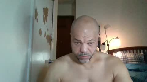 Snapshot of redbone441 chatting on 02-25-26, 10:03 Redbone online show from 02-25-26, 10:03