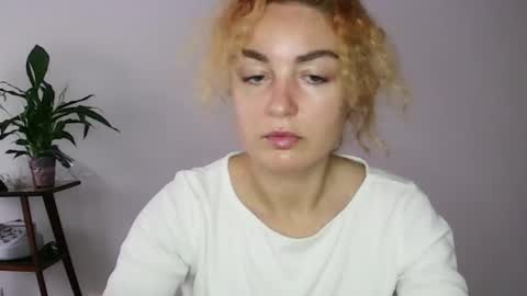 Snapshot of reddgirll chatting on 01-26-25, 03:25 reddgirll online show from 01-26-25, 03:25