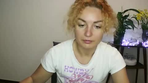 Snapshot of reddgirll chatting on 02-01-25, 09:40 reddgirll online show from 02-01-25, 09:40