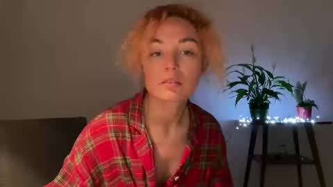 Snapshot of reddgirll chatting on 02-22-25, 07:36 reddgirll online show from 02-22-25, 07:36