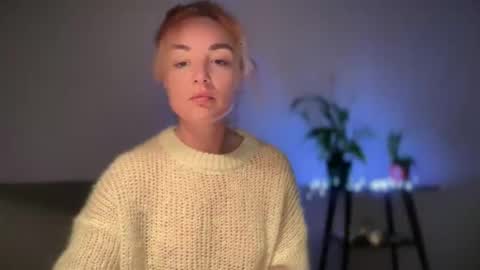 Snapshot of reddgirll chatting on 02-24-25, 10:14 reddgirll online show from 02-24-25, 10:14