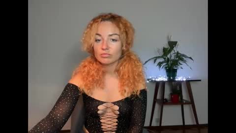 Snapshot of reddgirll chatting on 02-25-25, 05:58 reddgirll online show from 02-25-25, 05:58