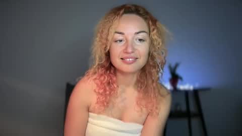 Snapshot of reddgirll chatting on 03-01-25, 11:47 reddgirll online show from 03-01-25, 11:47