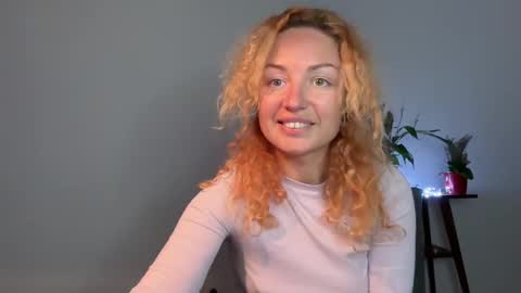 Snapshot of reddgirll chatting on 03-03-25, 10:20 reddgirll online show from 03-03-25, 10:20