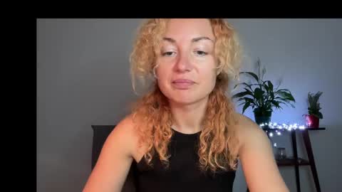Snapshot of reddgirll chatting on 03-05-25, 09:59 reddgirll online show from 03-05-25, 09:59