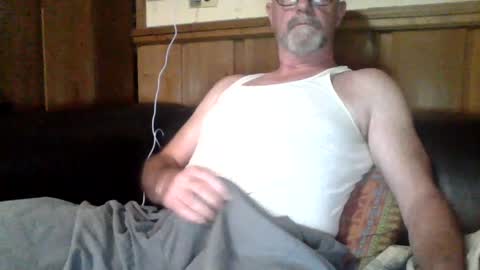 redfox60010 online show from 07-06-26, 09:39