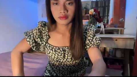 Snapshot of redgurlycoxx chatting on 07-21-26, 04:48 Rhox online show from 07-21-26, 04:48