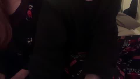 Snapshot of redheadandbigpeenar chatting on 12-21-25, 11:23 Redhead and BigPeenar online show from 12-21-25, 11:23