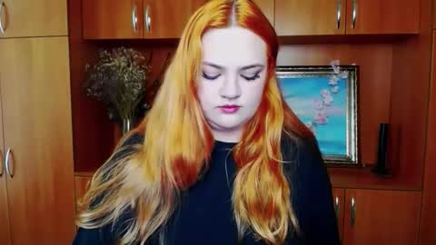 Snapshot of redhotqueen1 chatting on 04-30-26, 12:33 Rina online show from 04-30-26, 12:33