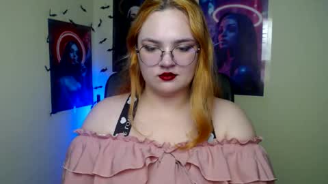 Snapshot of redhotqueen1 chatting on 05-21-26, 12:23 Rina online show from 05-21-26, 12:23