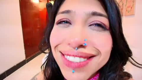 Snapshot of redhotter_ chatting on 02-20-25, 10:48 Lili Lopez online show from 02-20-25, 10:48