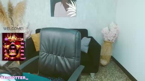Snapshot of redhotter_ chatting on 03-11-25, 09:26 Lili Lopez online show from 03-11-25, 09:26