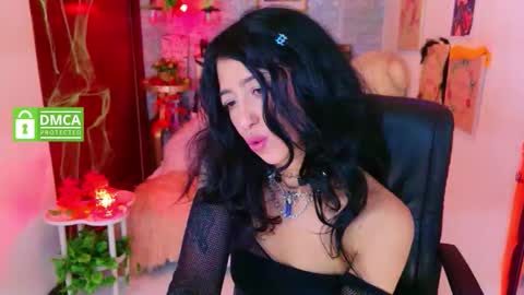 Snapshot of redhotter_ chatting on 10-08-25, 08:28 Lili Lopez online show from 10-08-25, 08:28