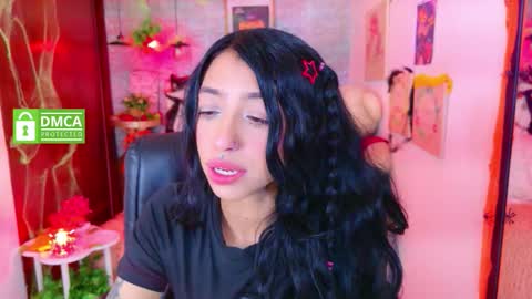 Snapshot of redhotter_ chatting on 10-10-25, 07:57 Lili Lopez online show from 10-10-25, 07:57