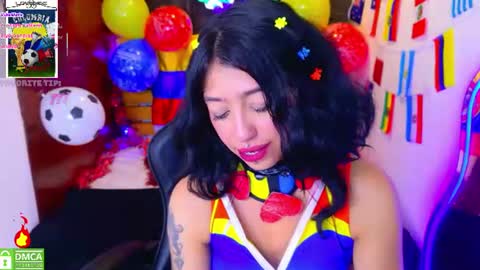 Lili Lopez online show from 06-23-26, 08:18