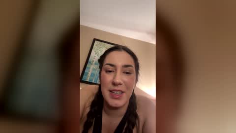 Snapshot of redislerebel chatting on 01-19-26, 06:39 Red Isle Rebel online show from 01-19-26, 06:39