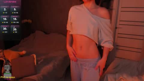 Snapshot of redmelissa chatting on 12-05-25, 10:24 Stephanie online show from 12-05-25, 10:24