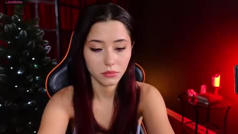 Snapshot of redmidnight_ chatting on 12-03-25, 08:29 Kiara online show from 12-03-25, 08:29