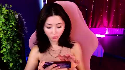 Snapshot of redmidnight_ chatting on 07-14-26, 03:11 Kiara online show from 07-14-26, 03:11