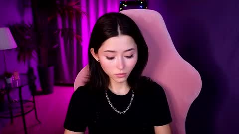Snapshot of redmidnight_ chatting on 07-14-26, 08:47 Kiara online show from 07-14-26, 08:47