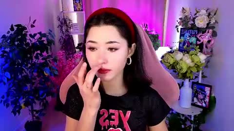 Snapshot of redmidnight_ chatting on 08-03-26, 11:05 Kiara online show from 08-03-26, 11:05