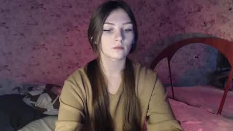 Snapshot of redmoonhead chatting on 03-04-25, 12:22 Ana online show from 03-04-25, 12:22