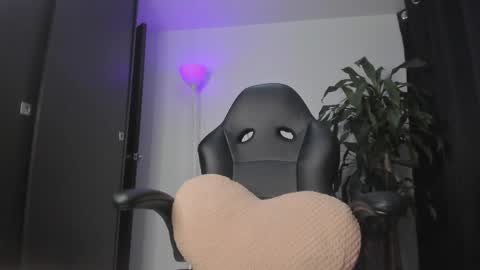 redmusee online show from 05-15-26, 12:06