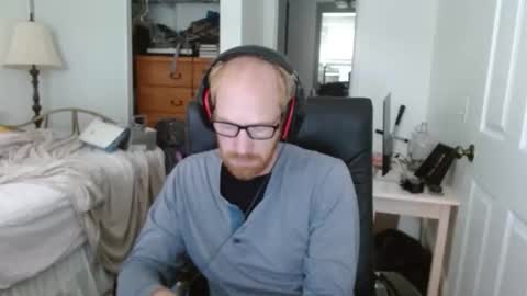 Snapshot of redrob57 chatting on 02-16-26, 10:17 redrob57 online show from 02-16-26, 10:17