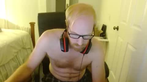 Snapshot of redrob57 chatting on 04-05-26, 10:01 redrob57 online show from 04-05-26, 10:01